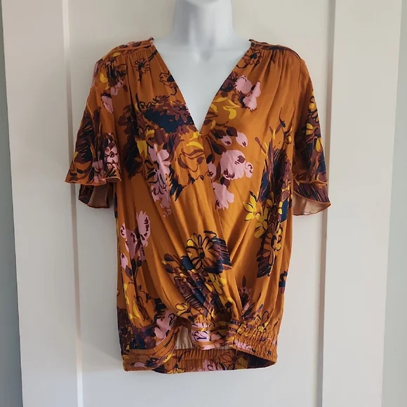 NWT Anthropologie Tiny Venus Floral Wrap Top Size Large - Picture 2 of 10